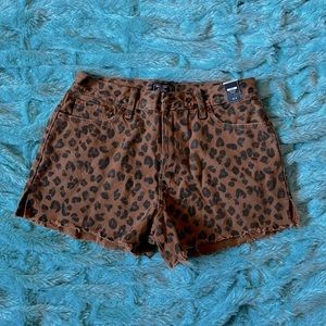 Abercrombie and Fitch Annie High Rise Shorts
